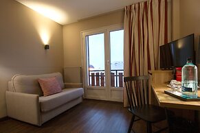 Hotel Grand Pas by Nexta