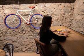 Font Andorra Hostel by Nexta