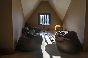 Font Andorra Hostel by Nexta