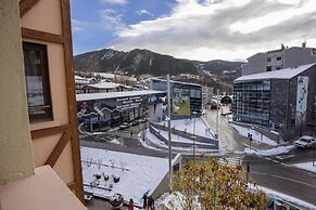 Font Andorra Hostel by Nexta