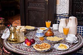 Riad Fes Baraka Piscine & Spa