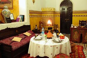 Riad Fes Baraka Piscine & Spa