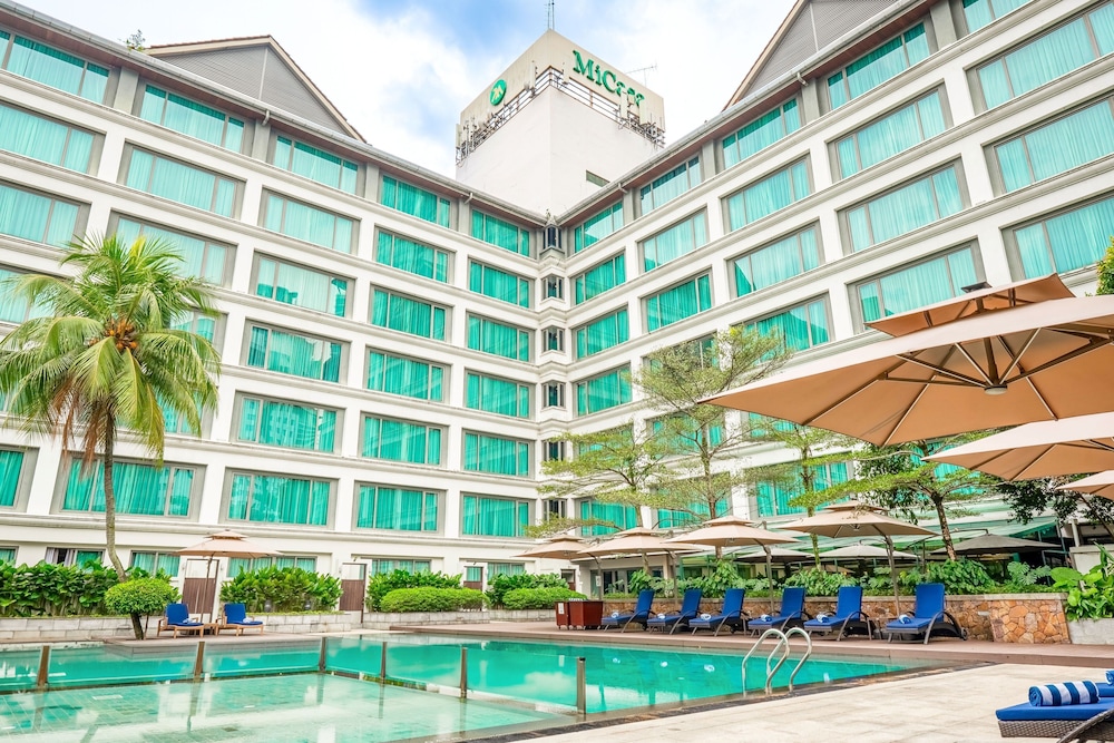 MiCasa All Suite Hotel