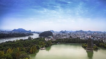 Guilin Lijiang Waterfall Hotel