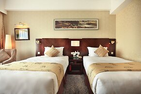 Guilin Lijiang Waterfall Hotel