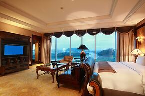 Guilin Lijiang Waterfall Hotel