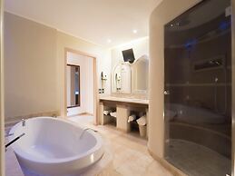 Vogue Hotel