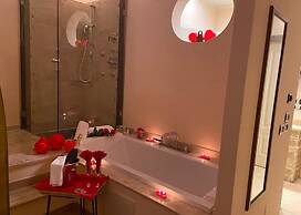 Vogue Hotel