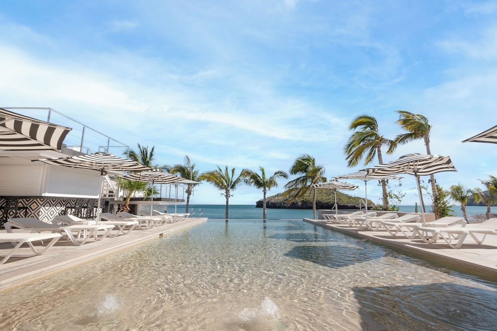 Marinaterra Hotel & Spa