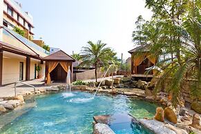 The Loft Seaside Suites