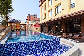 The Loft Seaside Suites