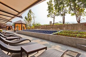The Loft Seaside Suites