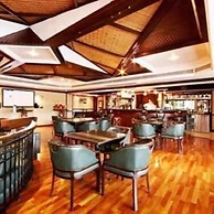 Palm Meadows Resort