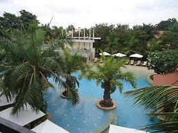 Palm Meadows Resort