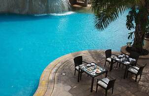 Palm Meadows Resort