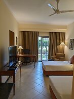 Palm Meadows Resort