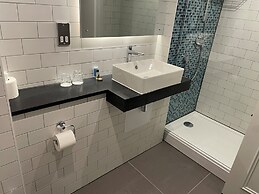 Holiday Inn Doncaster A1 M Jct 36 by IHG