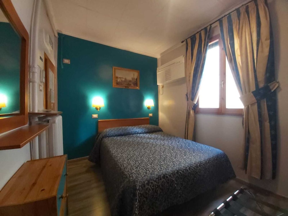 Hotel Santa Croce