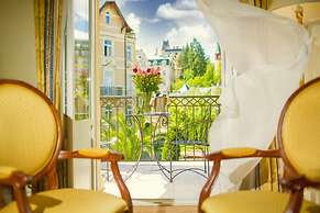 Savoy Westend Hotel