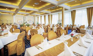 Savoy Westend Hotel