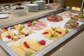 Savoy Westend Hotel