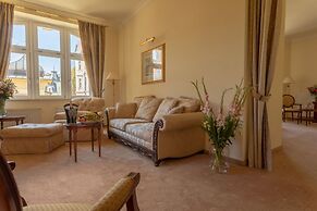 Savoy Westend Hotel