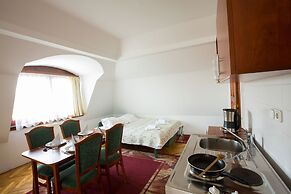 Helios Hotel Pension