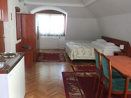 Helios Hotel Pension