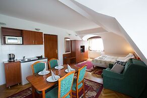 Helios Hotel Pension