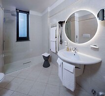 Best Western Plus Executive Hotel and Suites