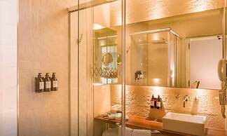 Melia Recoleta Plaza