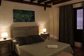 Hotel Los Jarales