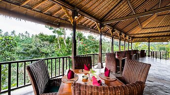 Natura Resort and Spa