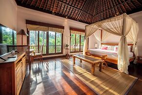 Natura Resort and Spa