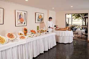 Hotel Estelar Suites Jones