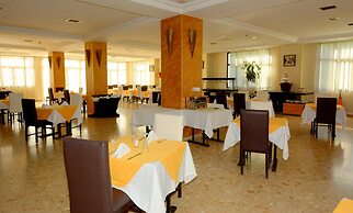 Oasis Hôtel & Spa