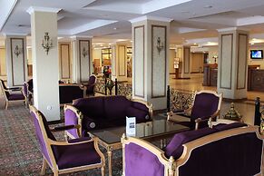 Grand Mir Hotel