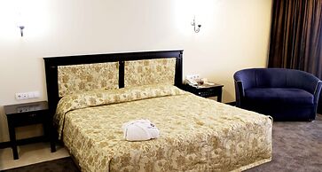 Grand Mir Hotel