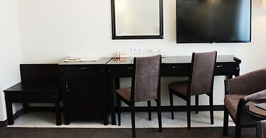 Grand Mir Hotel