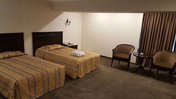Grand Mir Hotel