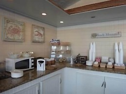 Hyannis Travel Inn