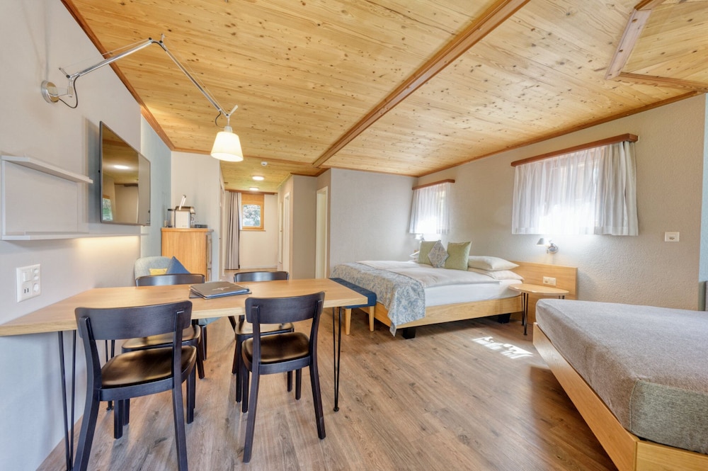 Hotel Simi