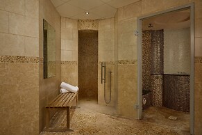 Lion Quays Hotel & Spa