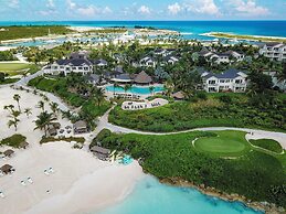 Grand Isle Resort & Residences