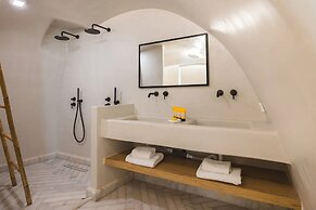 Rocabella Santorini Hotel & SPA