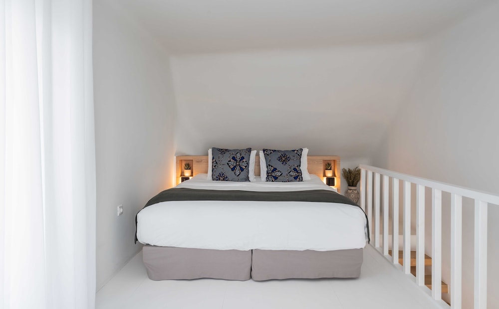 Rocabella Santorini Hotel & SPA