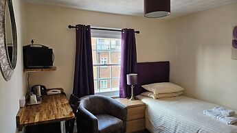 The Edward Hotel