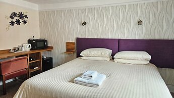 The Edward Hotel
