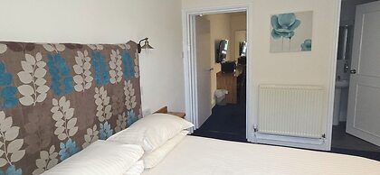 The Edward Hotel