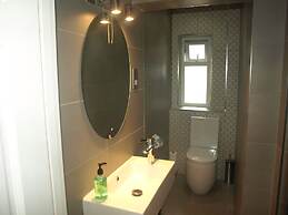 Chelsea House Hotel